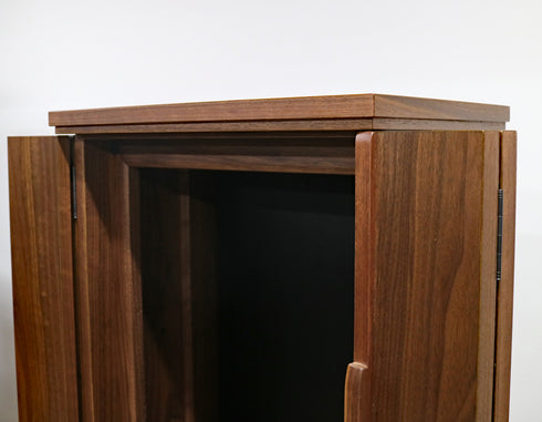 SGI Butsudan Revolution "Original Butsudan 001" Walnut Can enshrine Tokuso Gohonzon